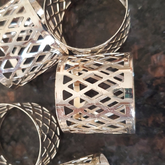 Silver napkin rings - Picture 2 of 4